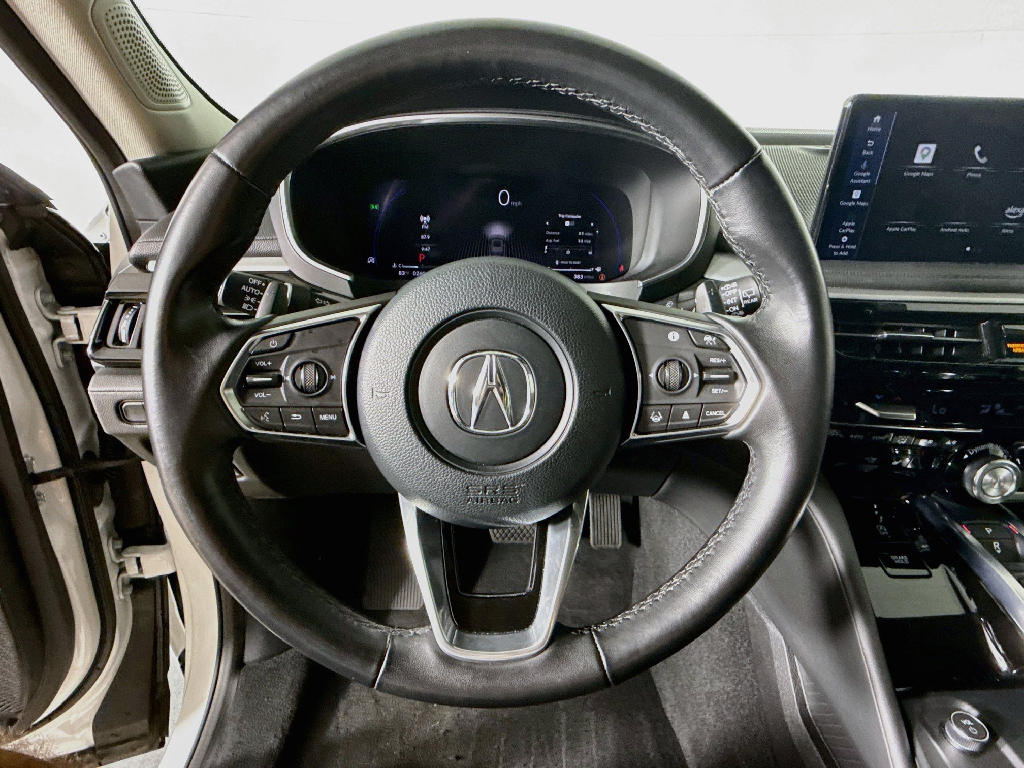 Used 2025 Acura MDX SH-AWD image 11