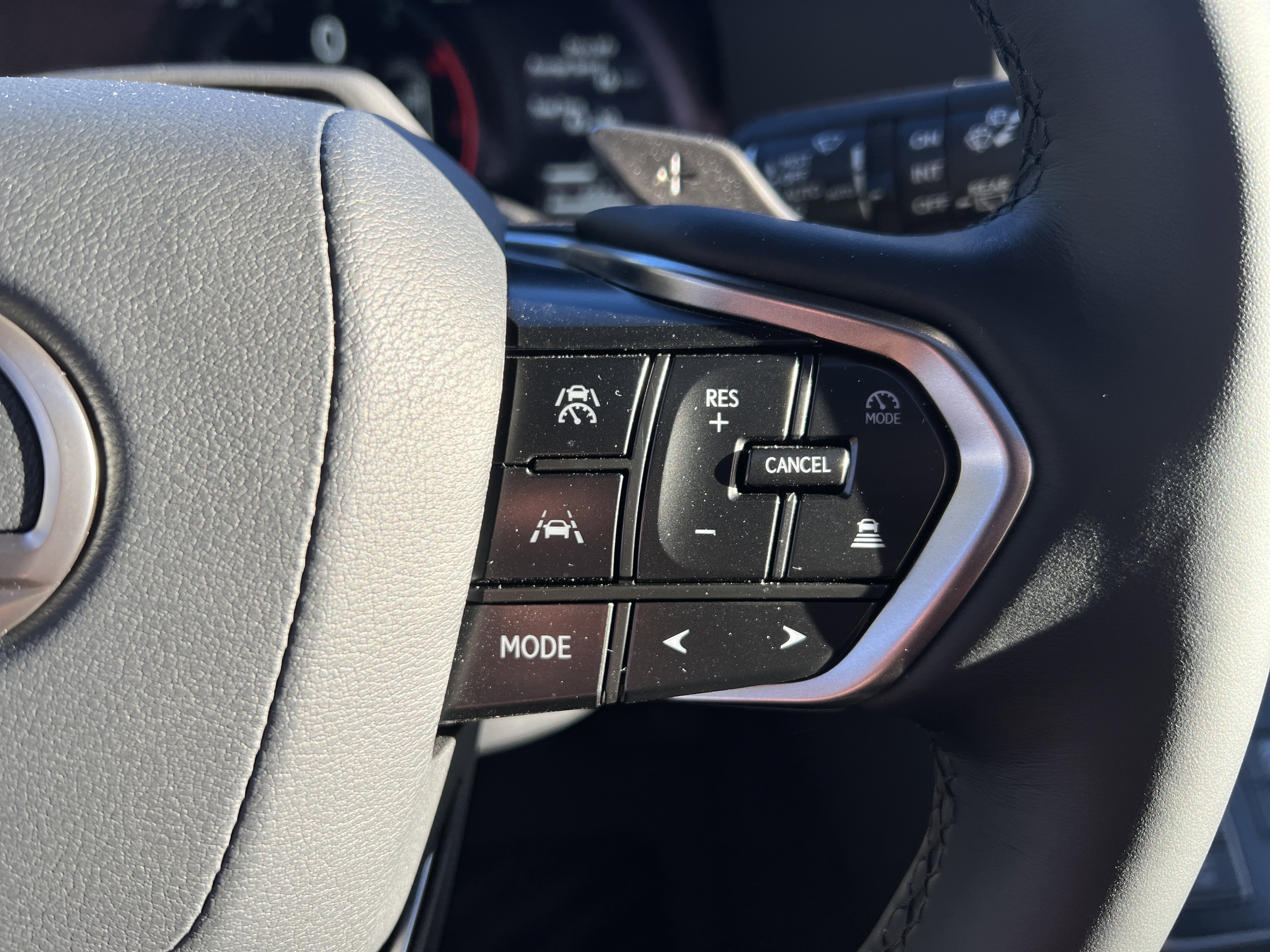 Used 2025 Lexus GX 550 image 23