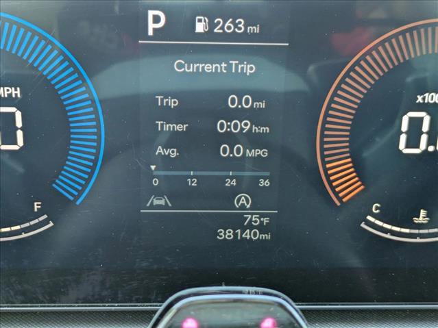 Used 2024 Hyundai Santa Fe SEL image 11