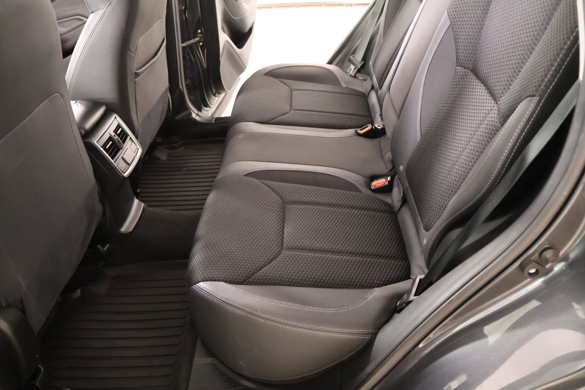 Used 2023 Subaru Forester Premium AWD/4WD image 12