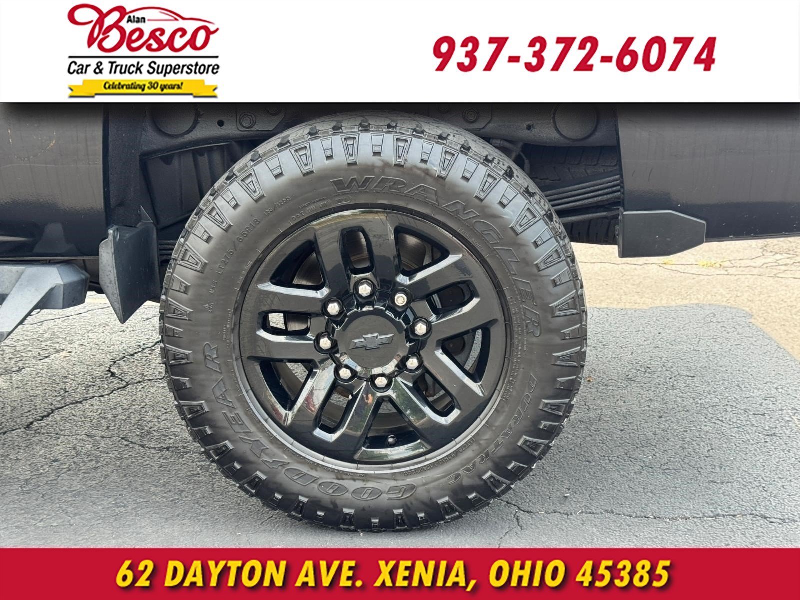 Used 2016 Chevrolet Silverado 2500 LT w/ Midnight Edition AWD/4WD image 6