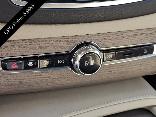 Certified 2024 Volvo XC90 B6 Plus AWD/4WD image 21