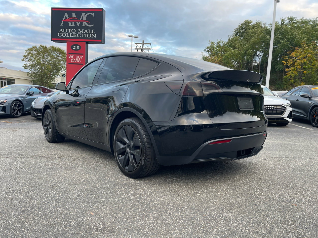 Used 2024 Tesla Model Y Long Range image 7