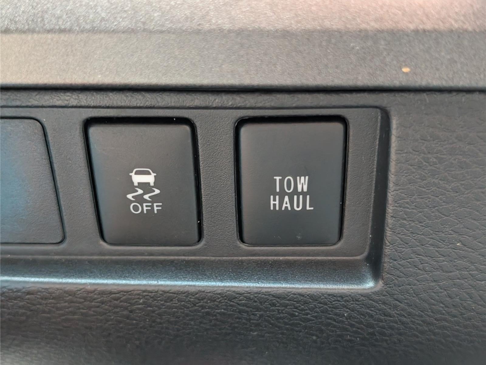 Used 2015 Toyota Tundra SR5 w/ TRD Off Road Package AWD/4WD image 25