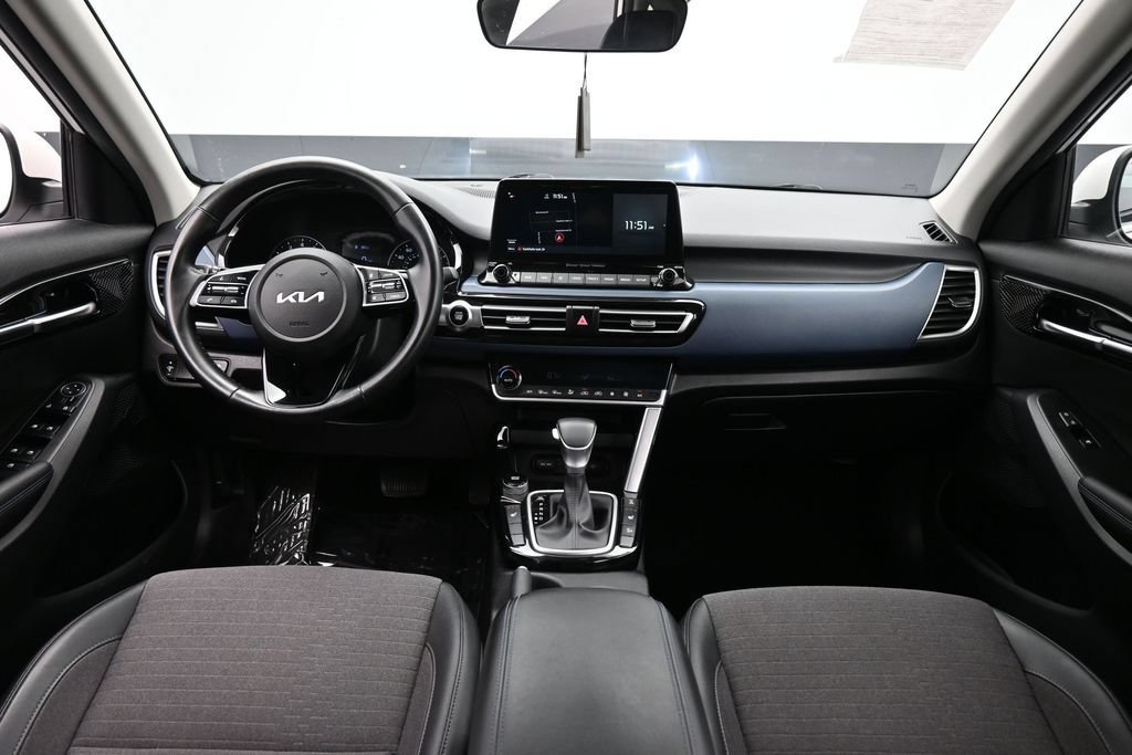 Used 2022 Kia Seltos S AWD/4WD image 42