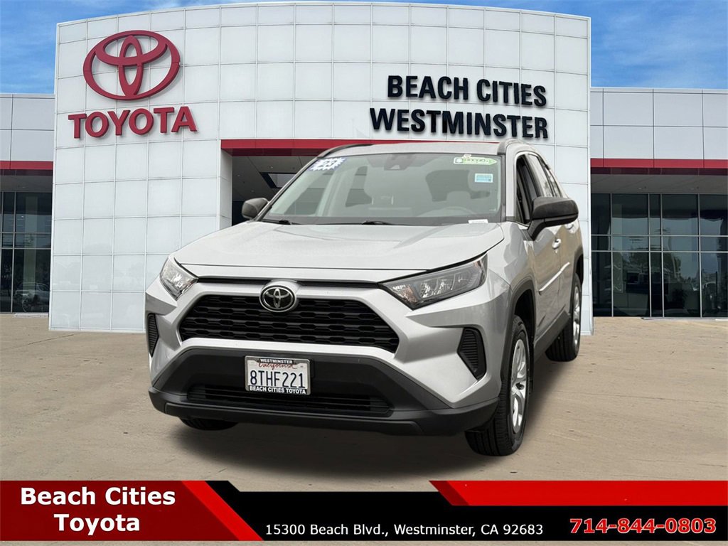 Used 2020 Toyota RAV4 LE w/ Carpet Mat Package image 5
