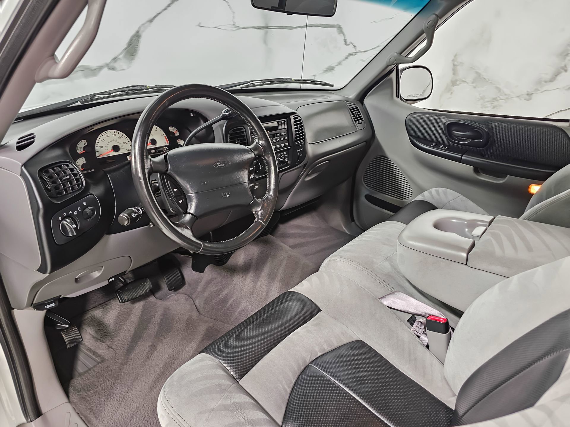 Used 2000 Ford F150 Lightning RWD image 34