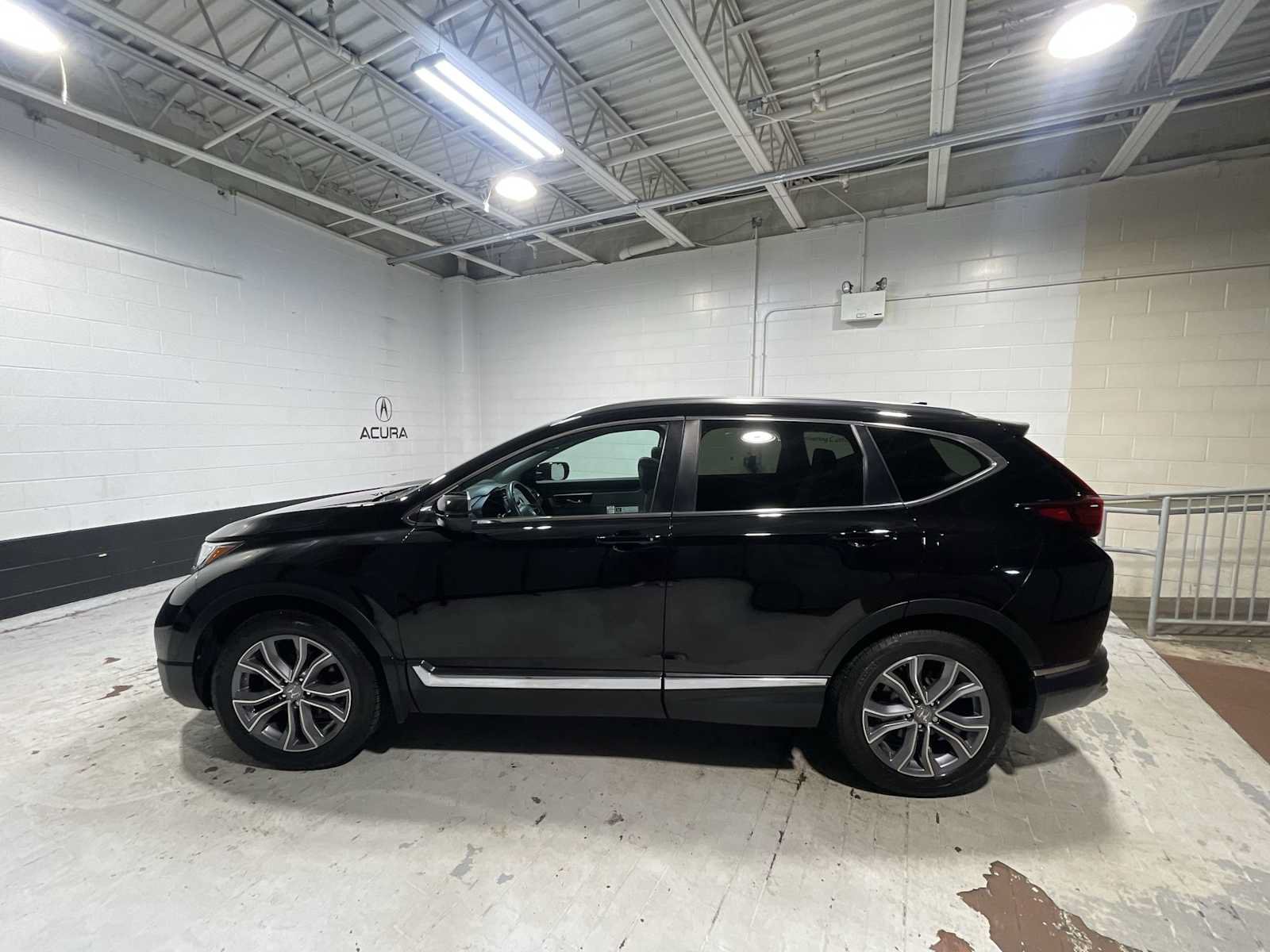 Used 2020 Honda CR-V Touring image 3