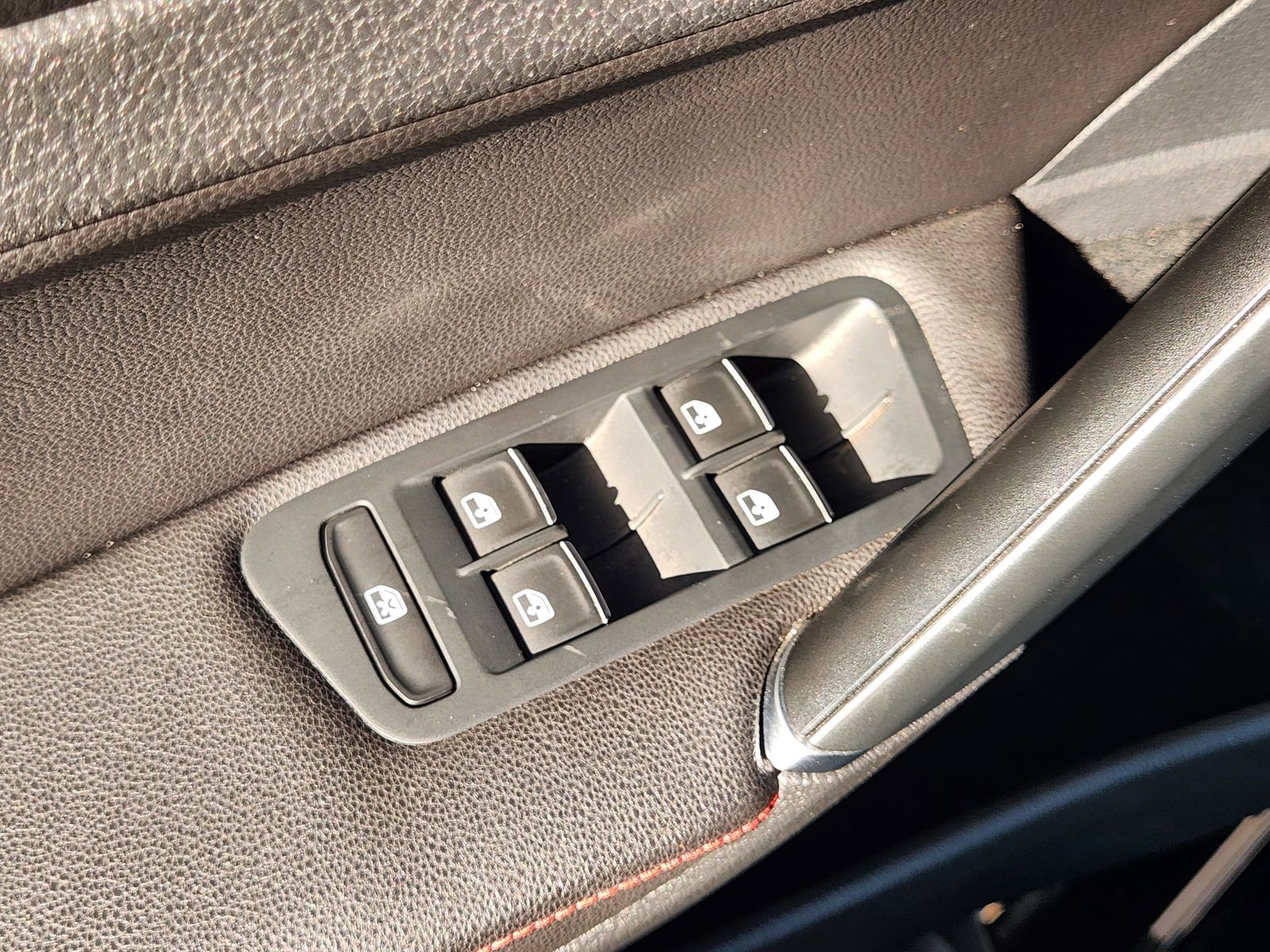 Used 2017 Volkswagen GTI Autobahn image 26