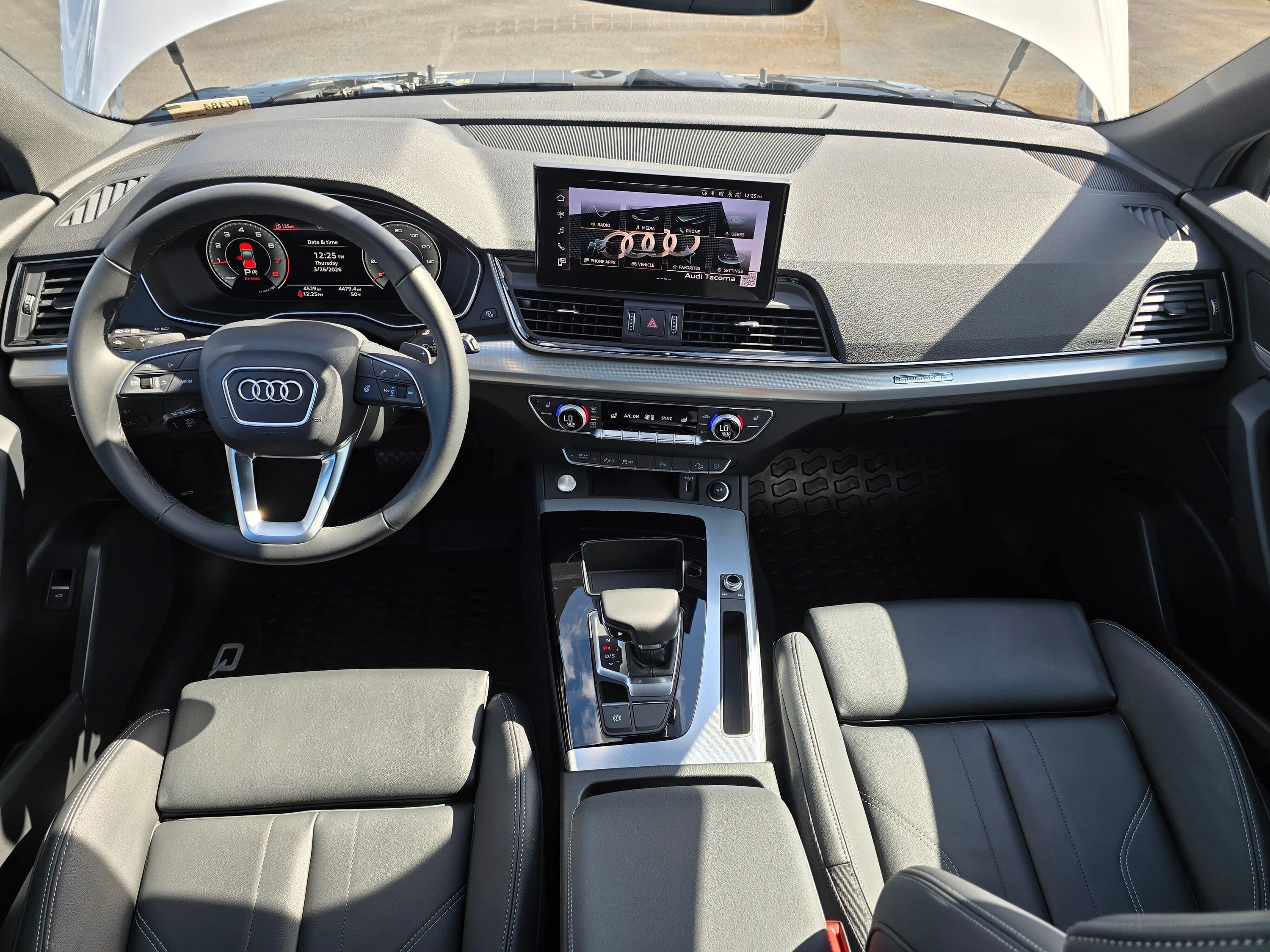 Certified 2025 Audi Q5 2.0T Premium w/ Convenience Plus Package image 18