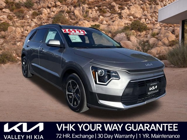 Certified 2025 Kia Niro LX
