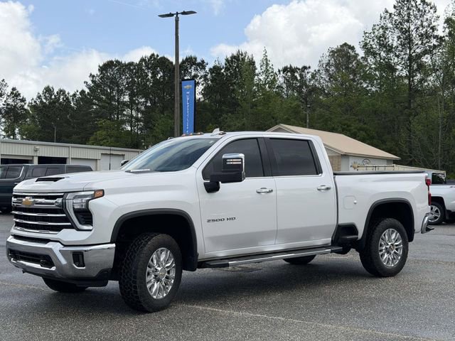 Used 2024 Chevrolet Silverado 2500 LTZ w/ LTZ Convenience Package AWD/4WD image 11