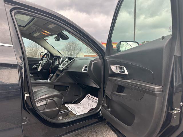 Used 2017 Chevrolet Equinox LT w/ Midnight Edition image 19