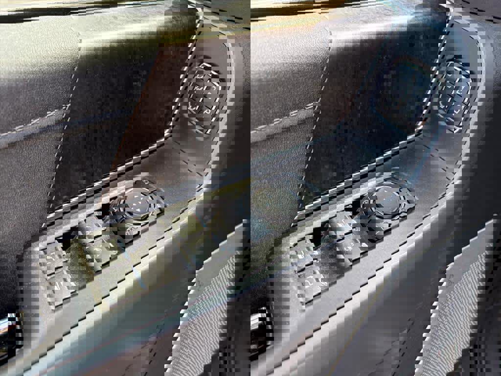 Used 2021 Ford F150 Lariat w/ Equipment Group 502A High image 21