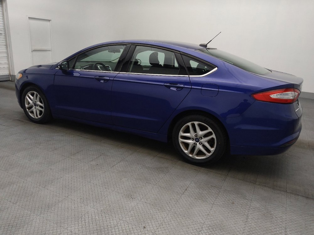 Used 2016 Ford Fusion SE image 3
