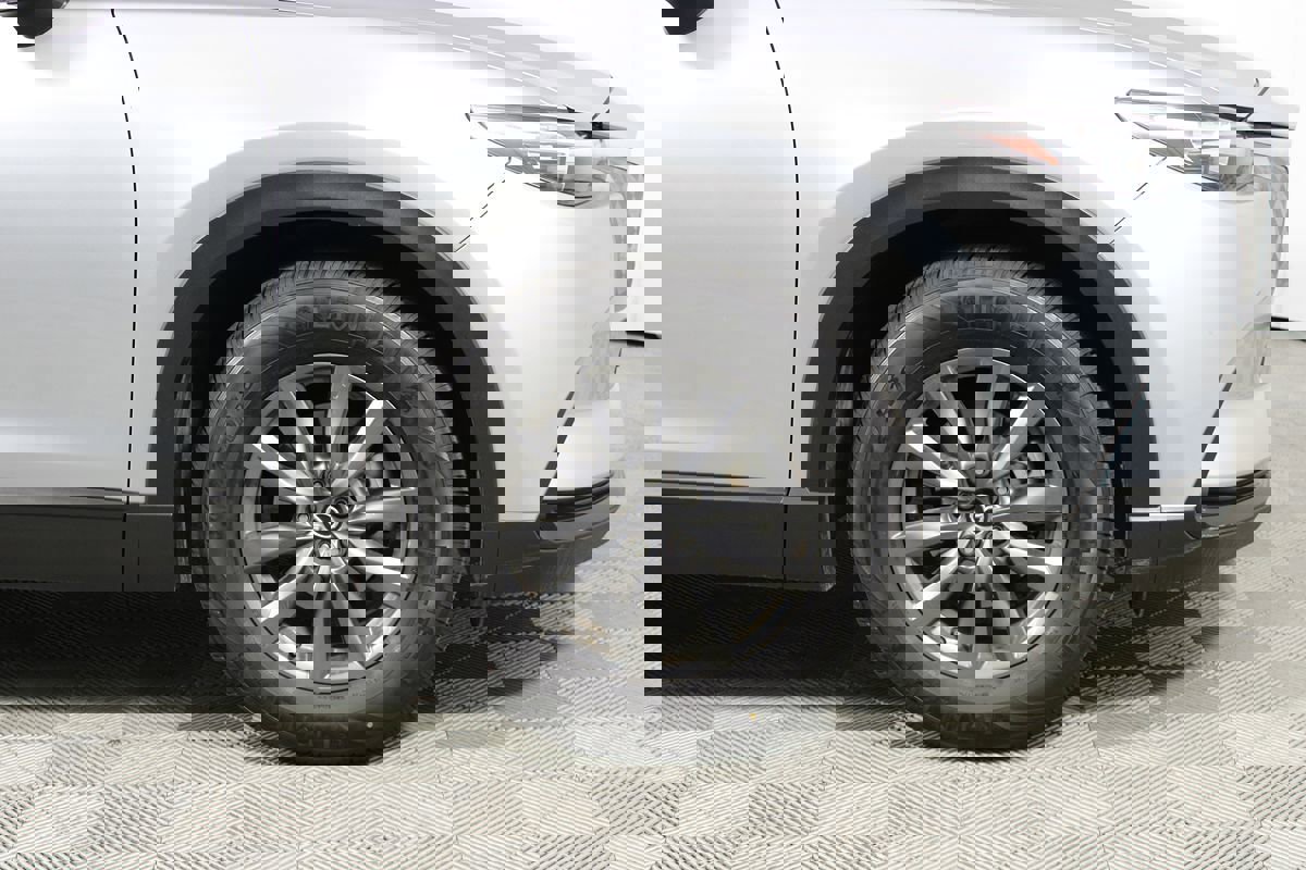 Used 2023 MAZDA CX-9 Touring image 44