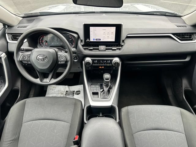 Used 2025 Toyota RAV4 XLE AWD/4WD image 51