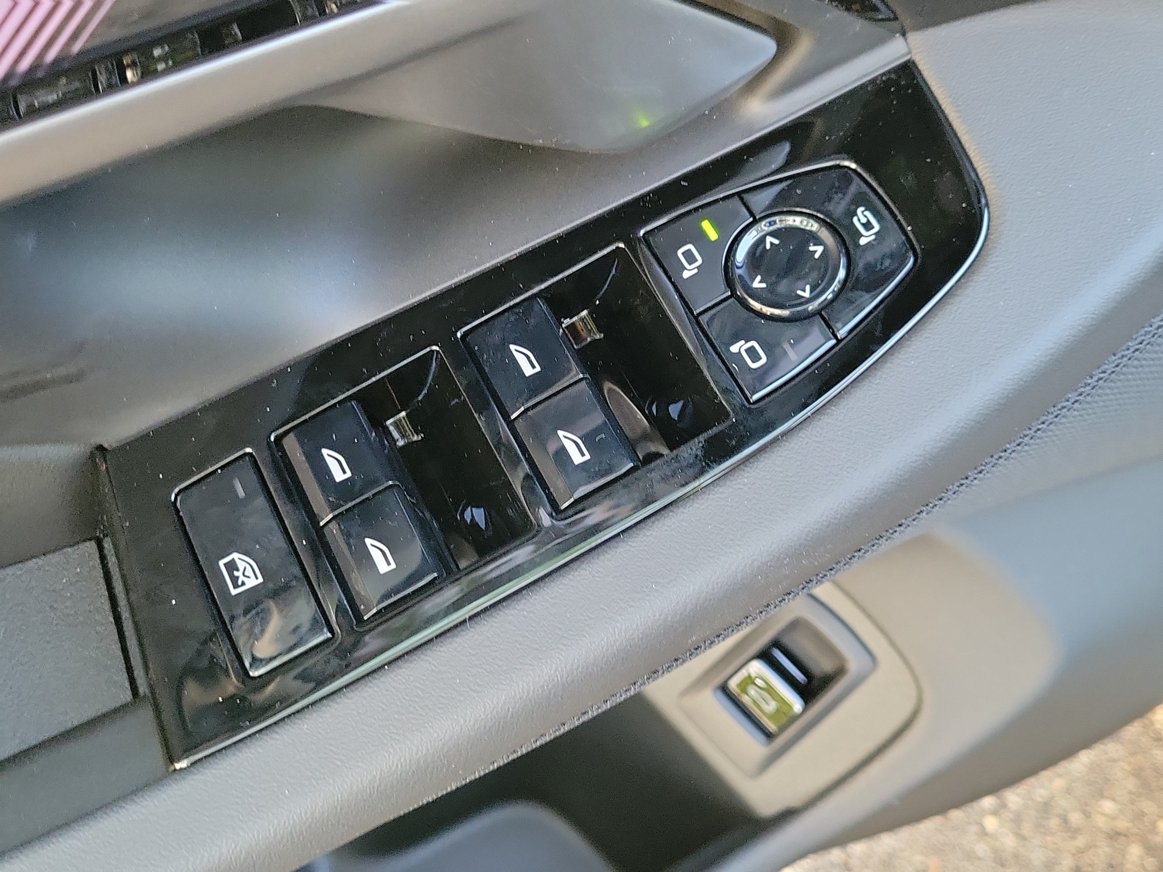 New 2027 BMW 530i w/ Premium Package RWD image 18
