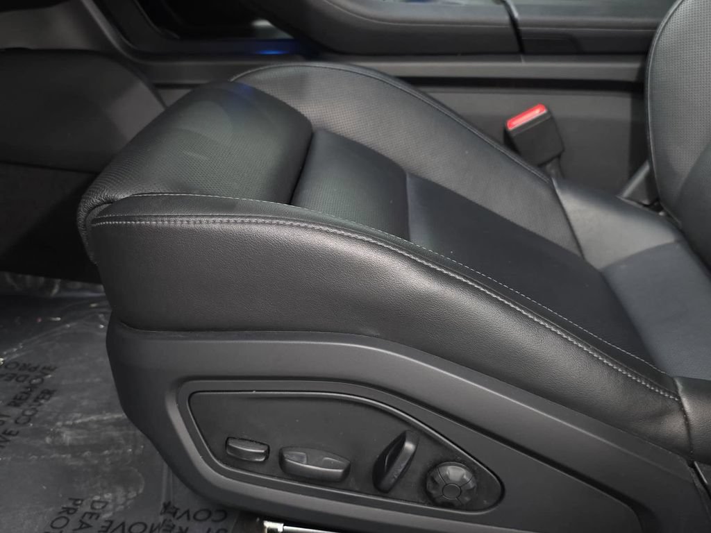Certified 2022 Porsche Taycan RWD image 23