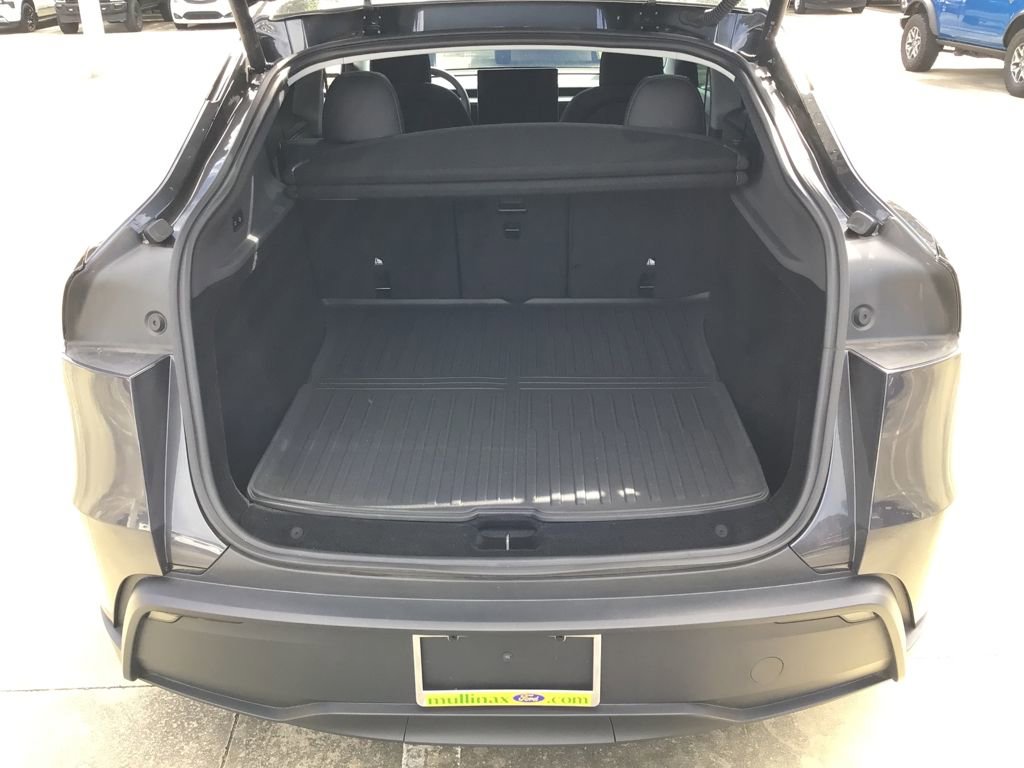 Used 2026 Tesla Model Y 2WD image 31