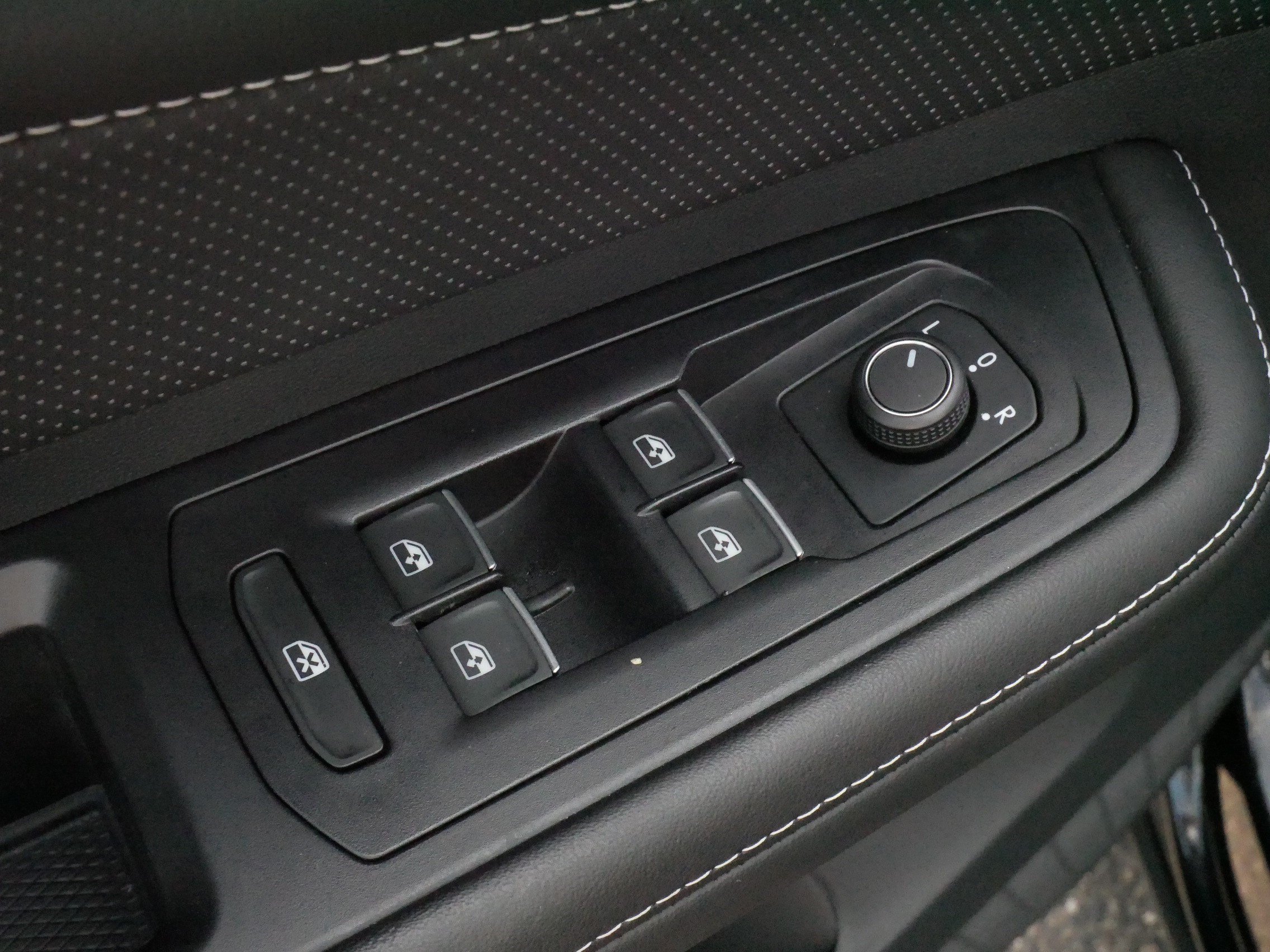 Certified 2026 Volkswagen Atlas SE AWD/4WD image 19