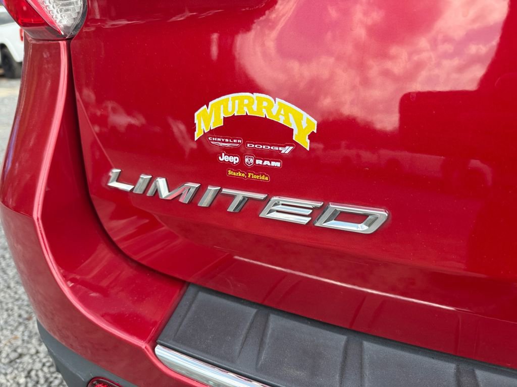 Used 2023 Ford Explorer Limited image 16