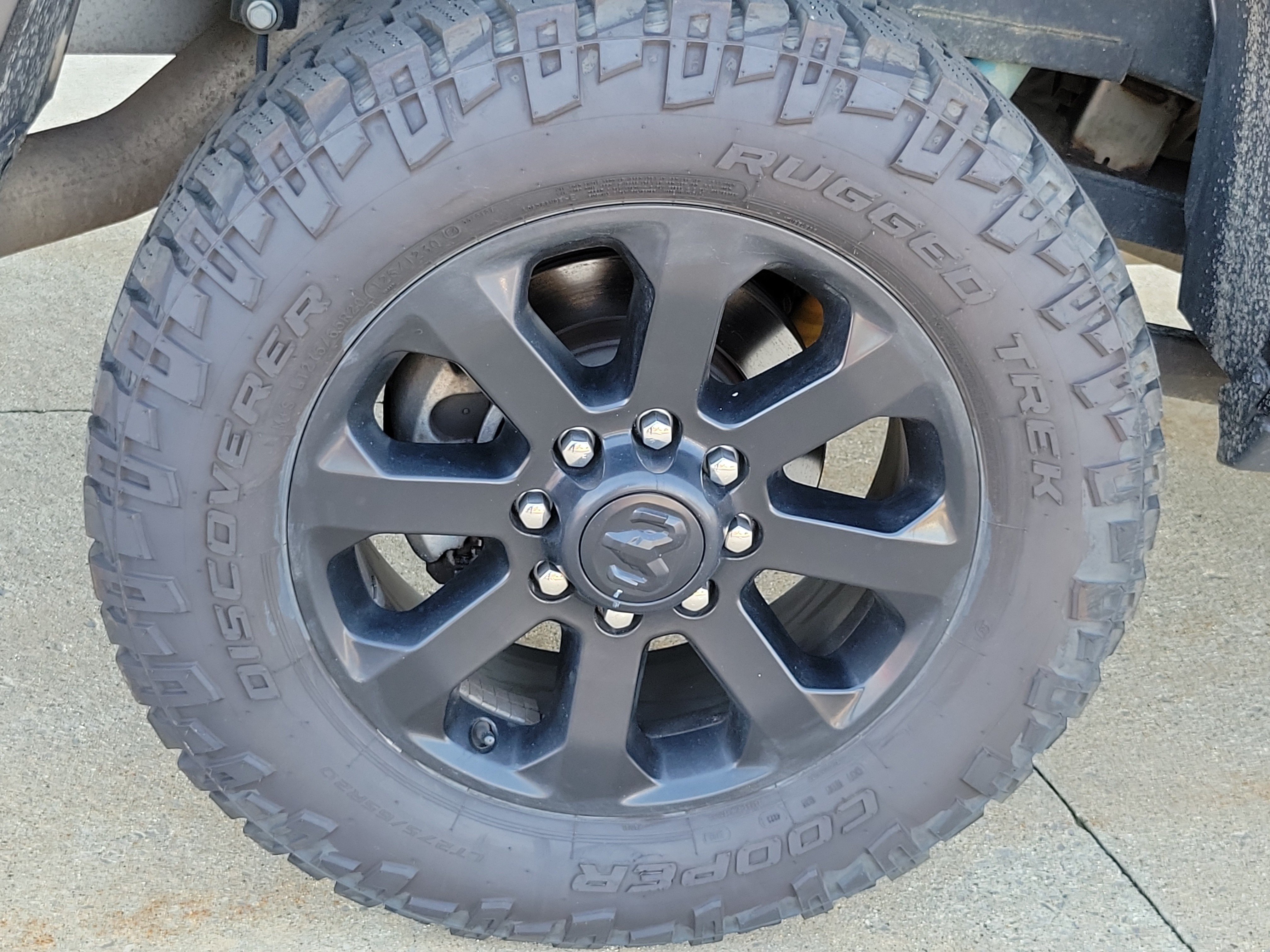 Used 2022 RAM 2500 Laramie w/ Night Edition AWD/4WD image 5
