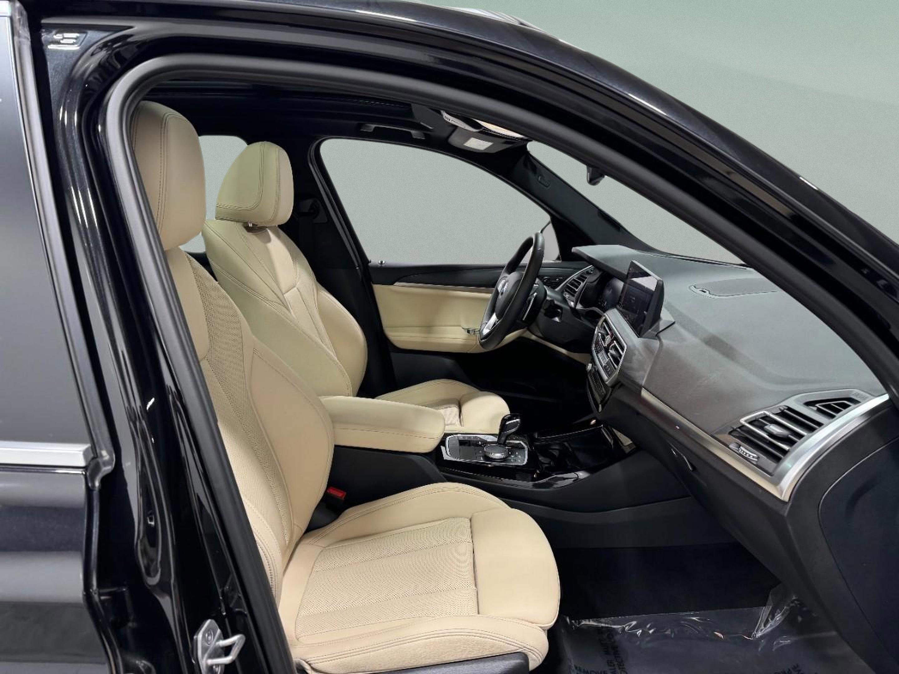 Used 2024 BMW X3 xDrive30i w/ Premium Package image 17