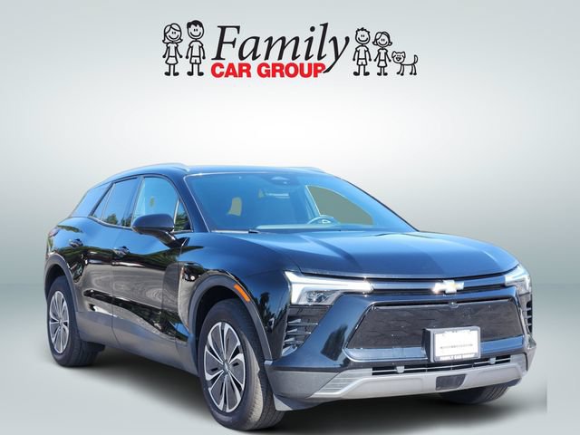 Used 2024 Chevrolet Blazer EV LT AWD/4WD image 2