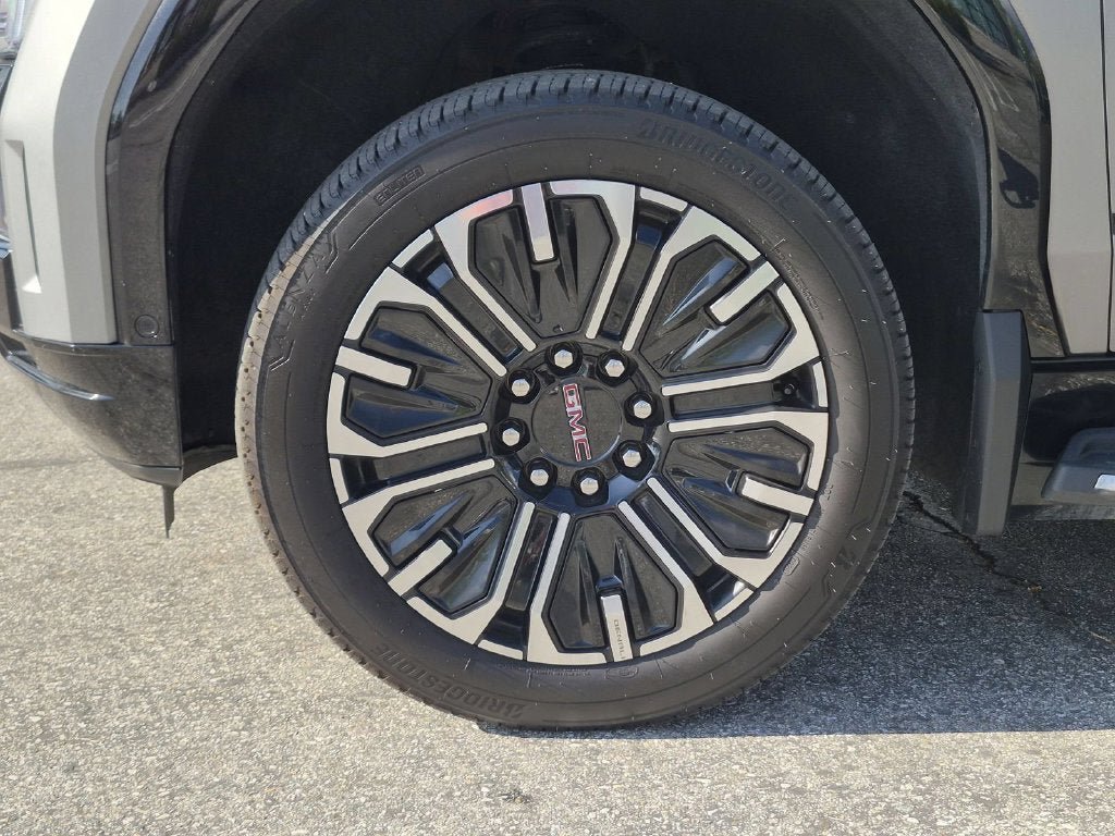 Used 2026 GMC Sierra EV Denali AWD/4WD image 36