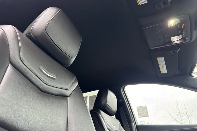 Certified 2023 Cadillac XT5 Luxury w/ LPO, Floor Liner Package image 17