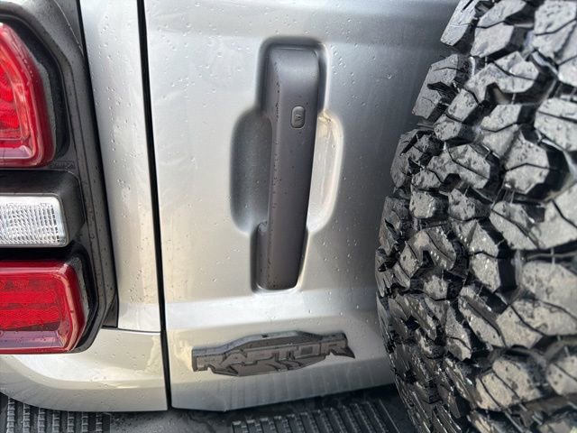 Used 2022 Ford Bronco Raptor image 9