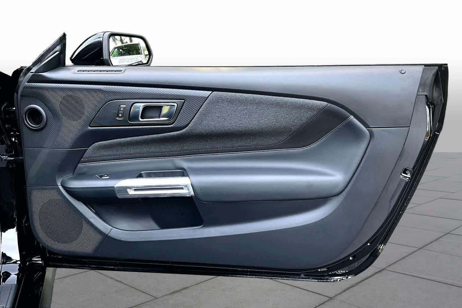 Used 2025 Ford Mustang GT RWD image 19
