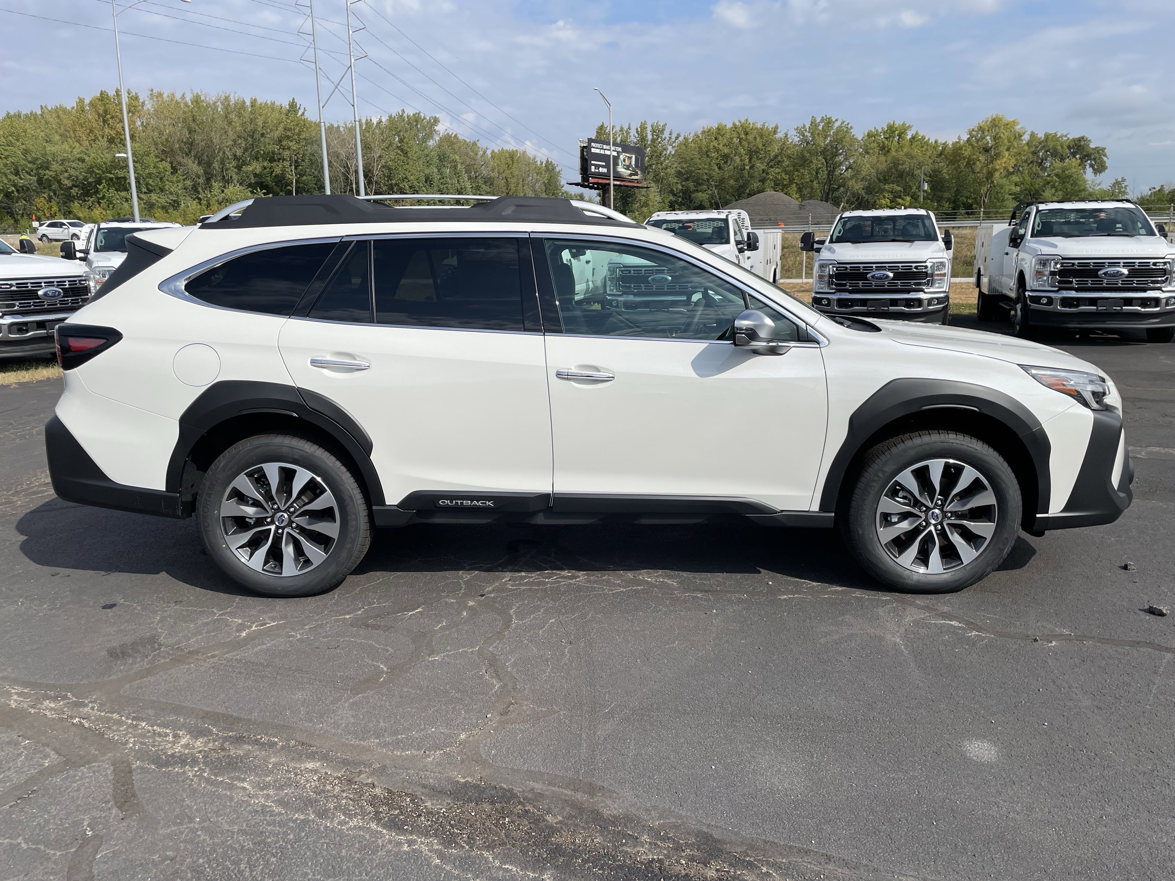 New 2025 Subaru Outback Touring XT image 10