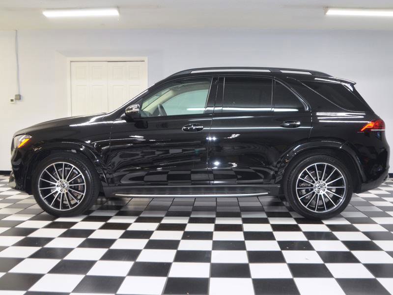 Used 2020 Mercedes-Benz GLE 450 4MATIC w/ AMG Line Exterior image 6