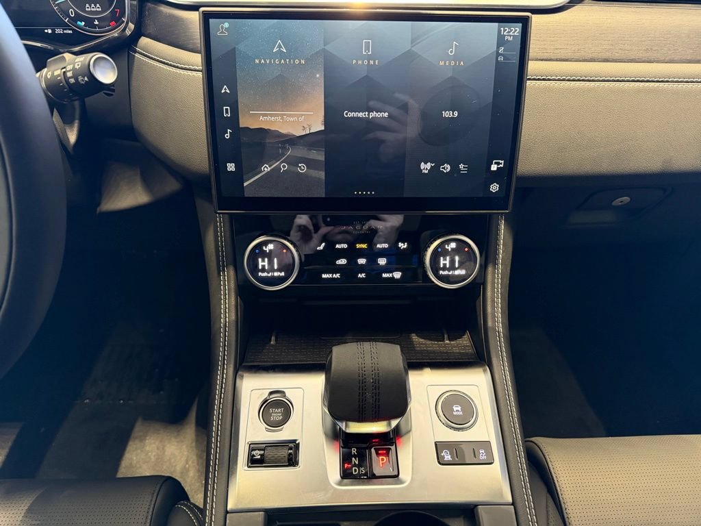 New 2026 Jaguar F-PACE R-Dynamic S AWD/4WD image 22