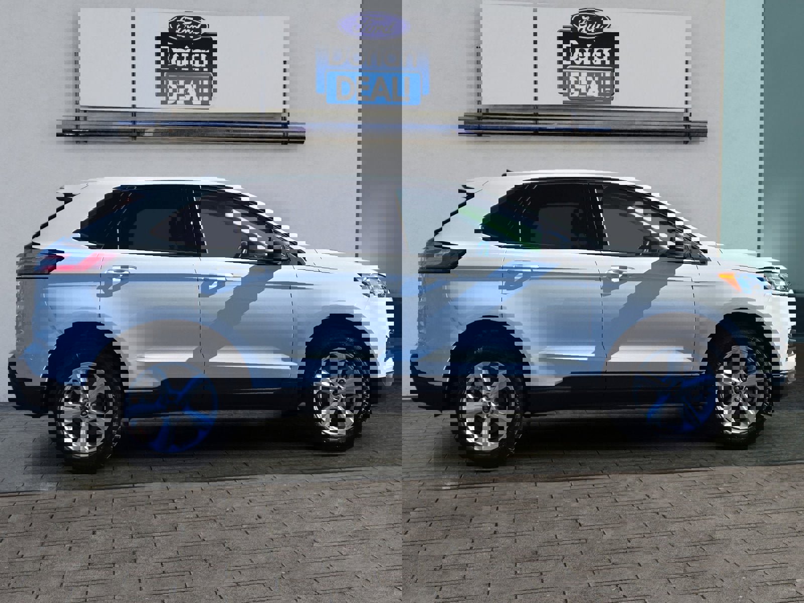 Certified 2024 Ford Edge SE video 2