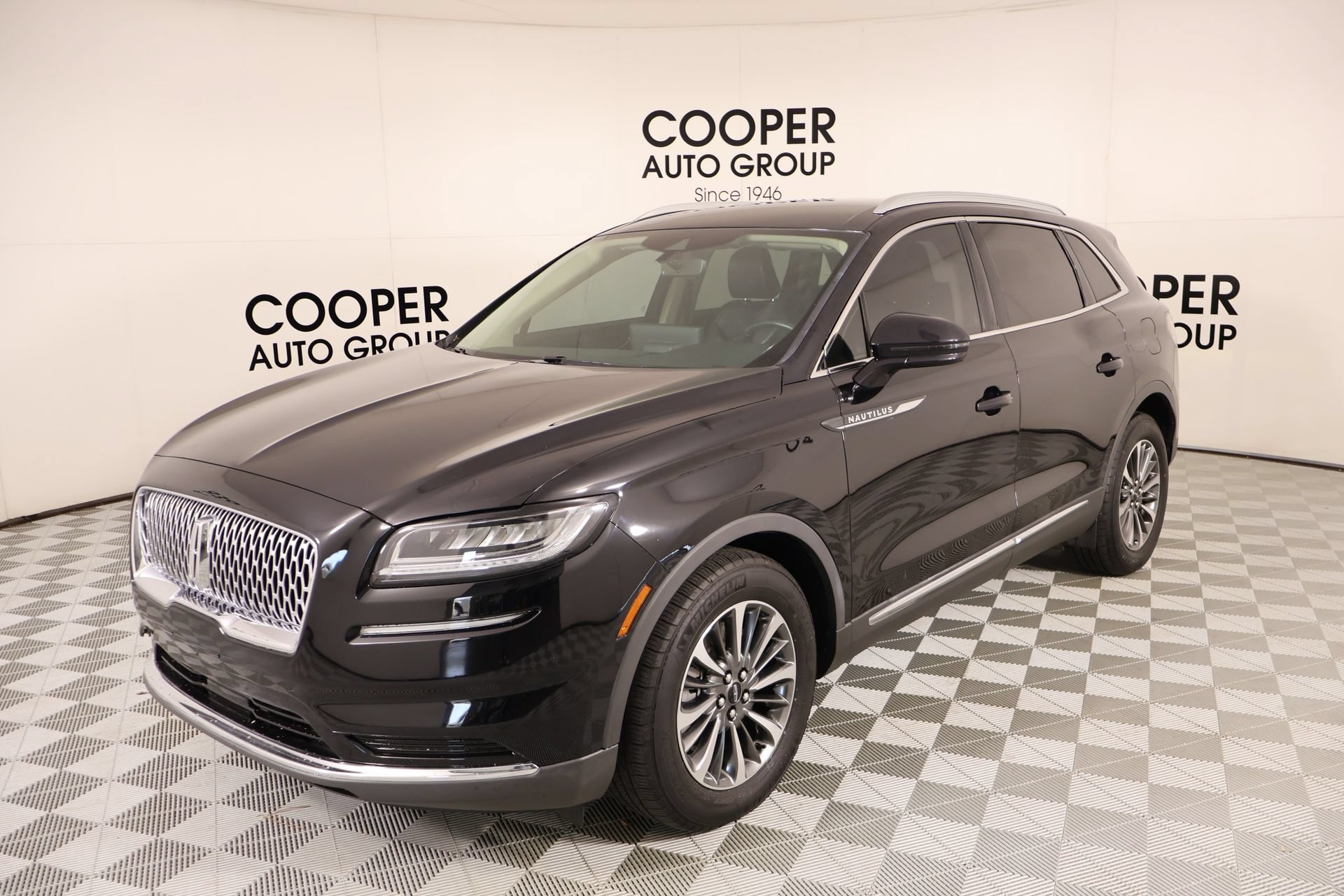 Used 2023 Lincoln Nautilus AWD w/ Premium Package image 10