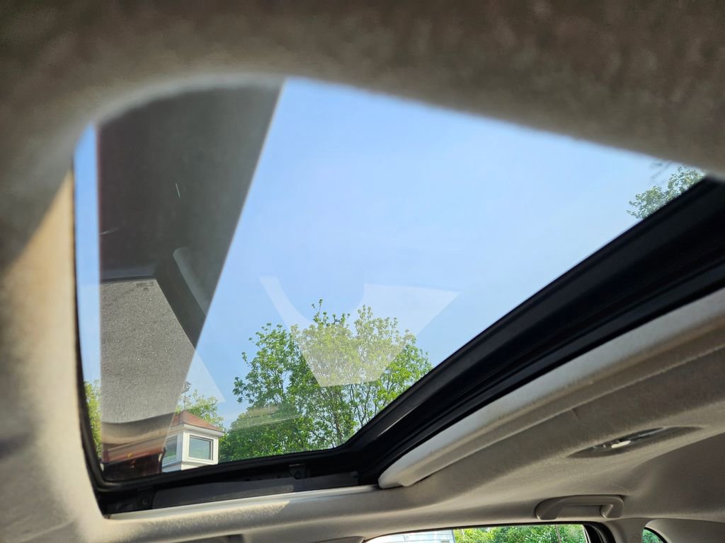 Used 2018 Honda Fit EX-L image 15