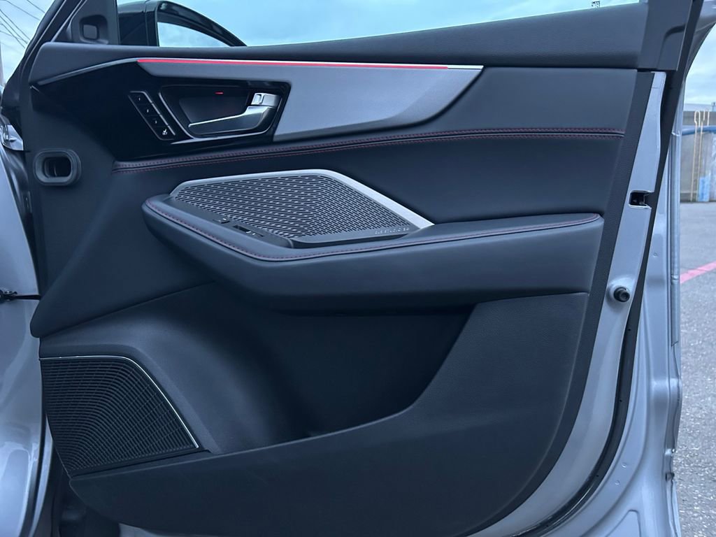 Used 2022 Acura MDX A-Spec image 25