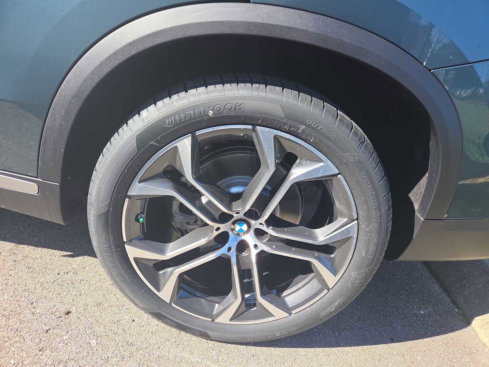 New 2026 BMW X5 xDrive40i image 9