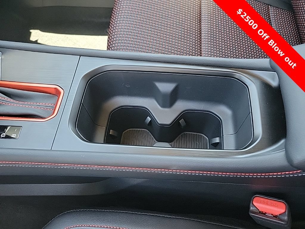 New 2025 Nissan Kicks SR FWD image 29