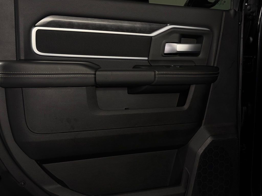 Used 2024 RAM 2500 Big Horn w/ Bed Utility Group image 29