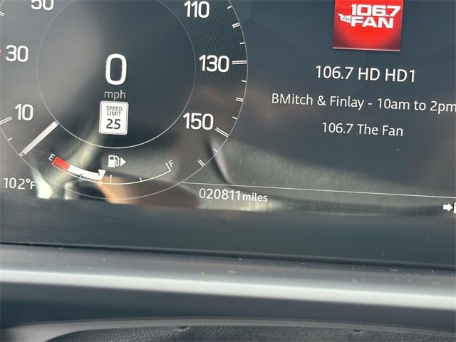 Used 2024 Land Rover Discovery Dynamic SE image 28