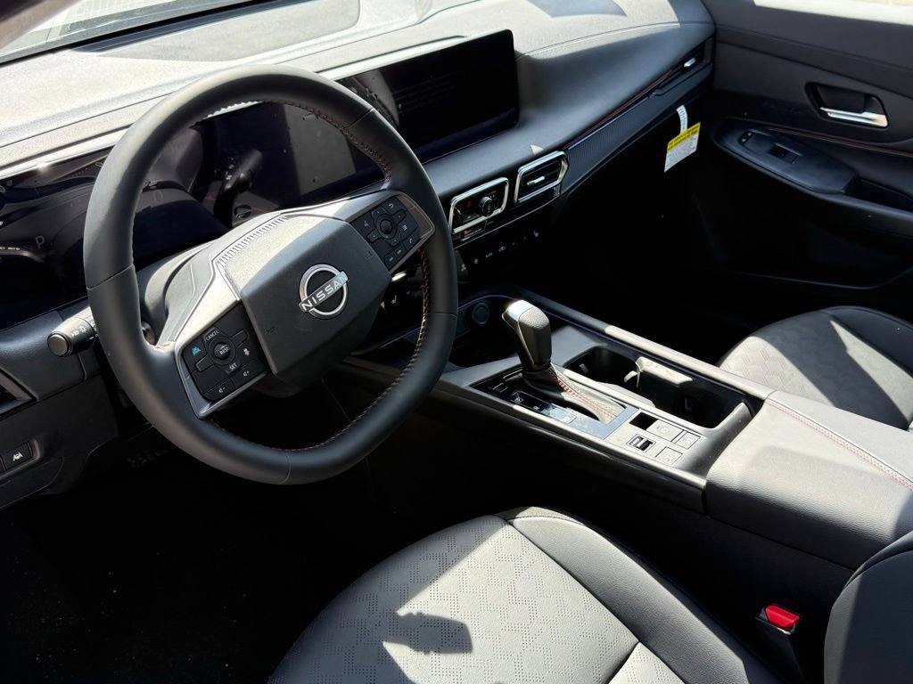 New 2026 Nissan Sentra SR w/ SR Premium Package FWD image 9