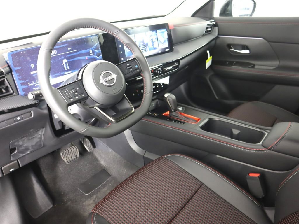 New 2026 Nissan Kicks SR w/ Cold Weather Package image 9