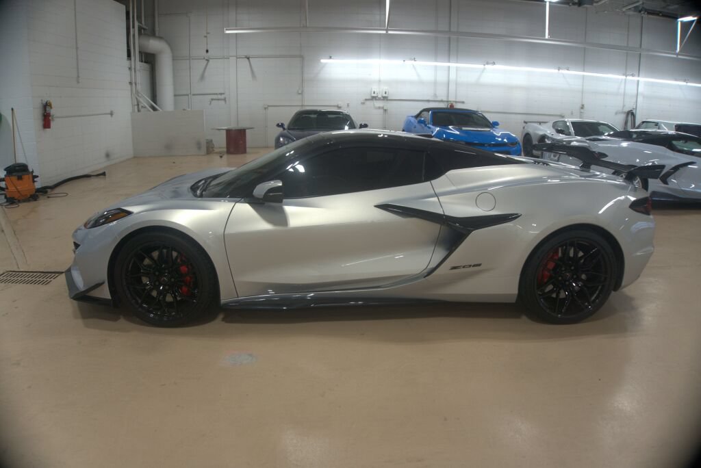 Used 2024 Chevrolet Corvette Z06 w/ Battery Protection Package RWD image 2