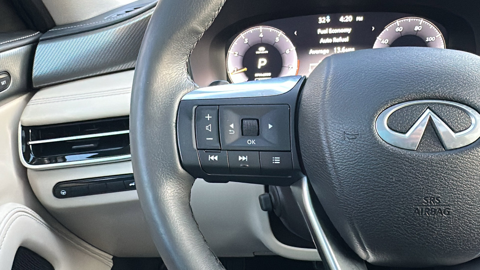 Certified 2022 INFINITI QX60 Luxe w/ Cargo Package image 15