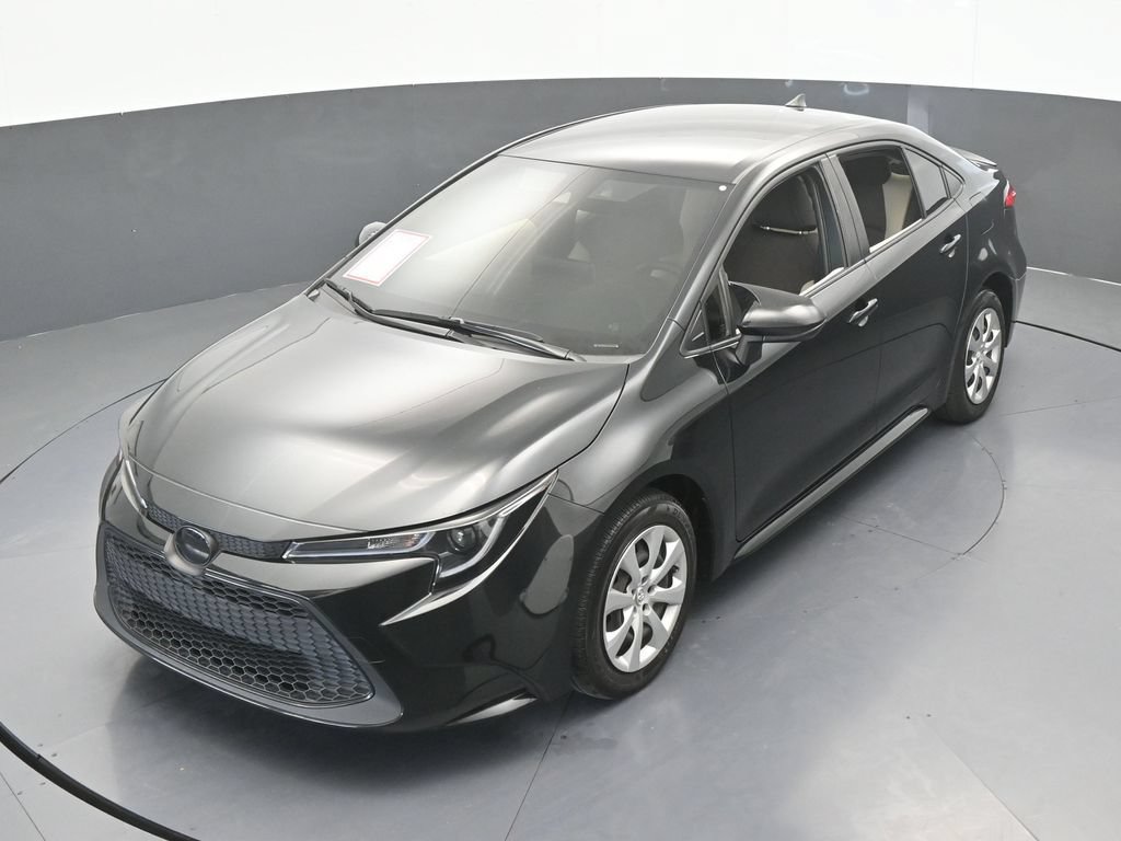 Used 2021 Toyota Corolla LE FWD image 38