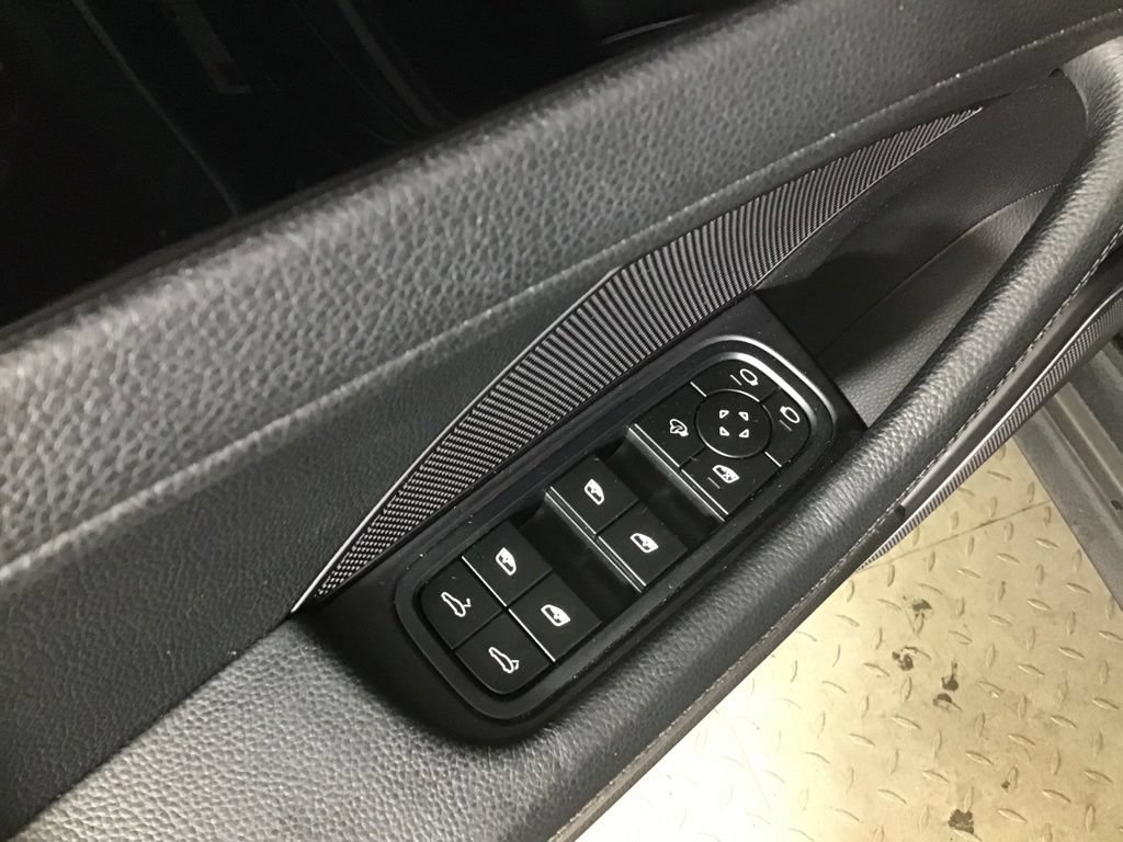 Certified 2023 Porsche Panamera 4 AWD/4WD image 30